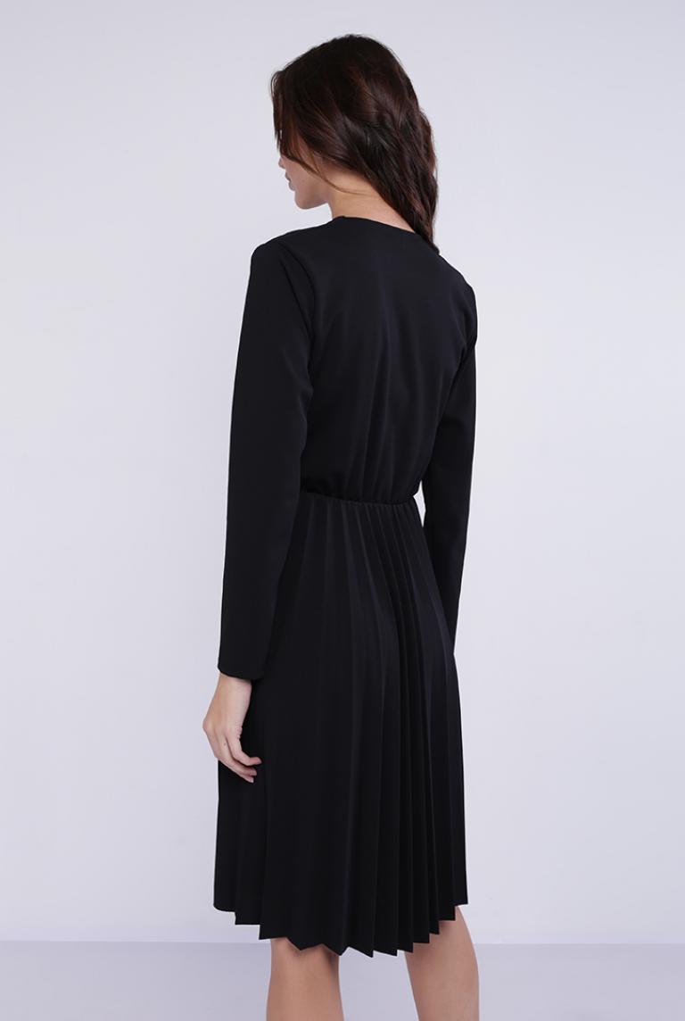 Плиссированное черное платье Liqui