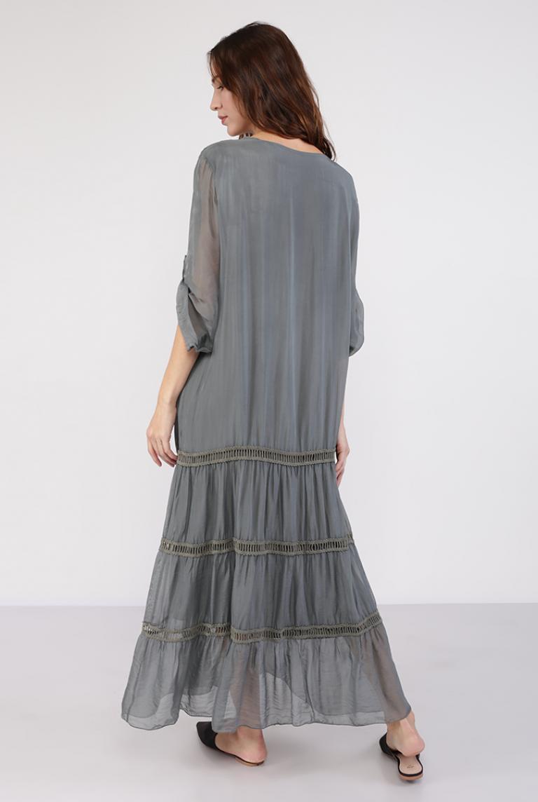 Удобное платье Made in Italy серого цвета