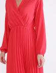Плиссированное платье с V-образным вырезом Coolples Moda красное