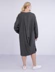 Широкое темно-серое платье от Stella Milani с драпировкой