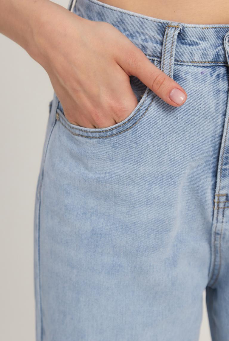 Голубые широкие джинсы от Premium