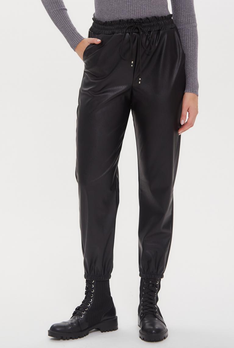 Черный брюки из искусственной кожи на резинке от Alit Moda