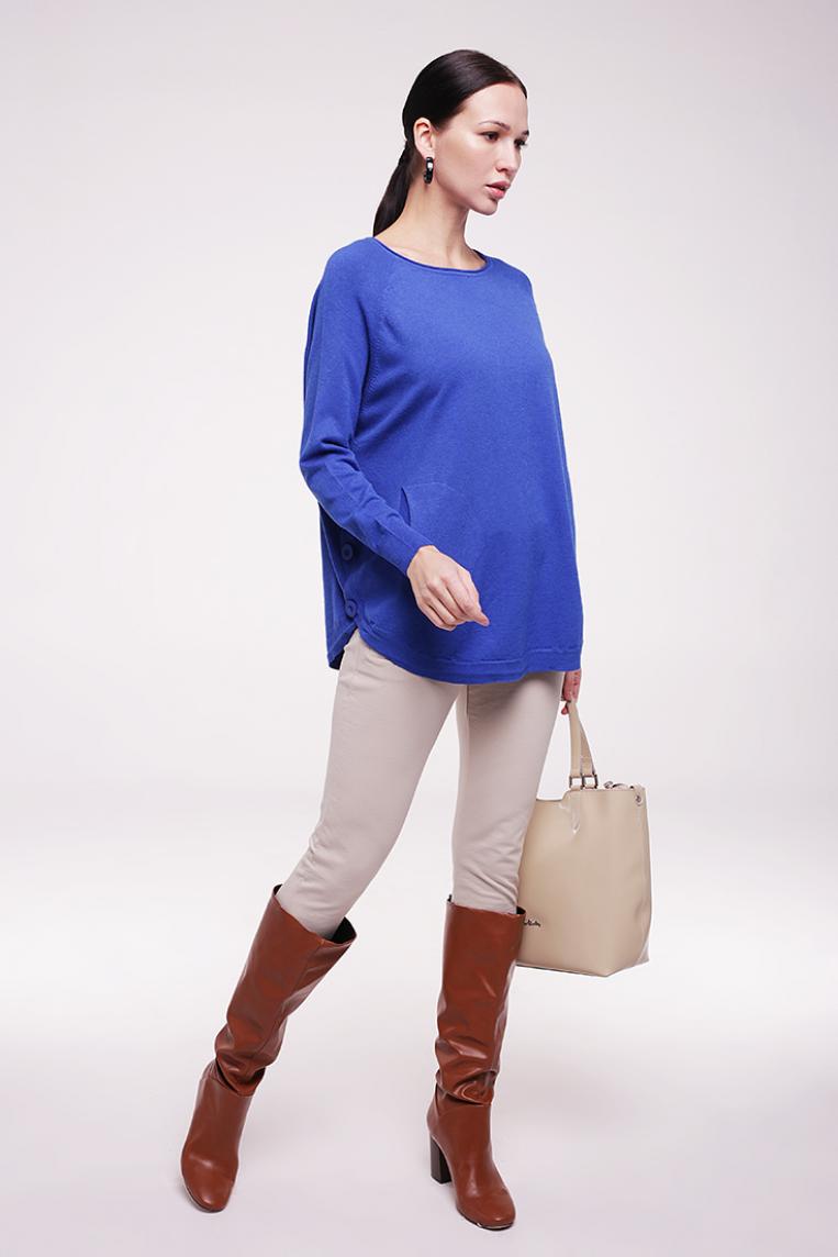 Стильный синий джемпер с карманами от E-Woman