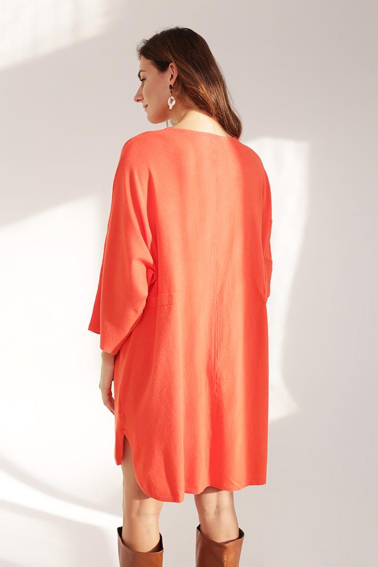 Платье кораллового цвета свободного кроя от E-Woman