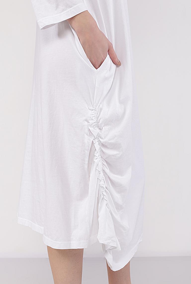 Длинное платье Wendy Trendy белого цвета
