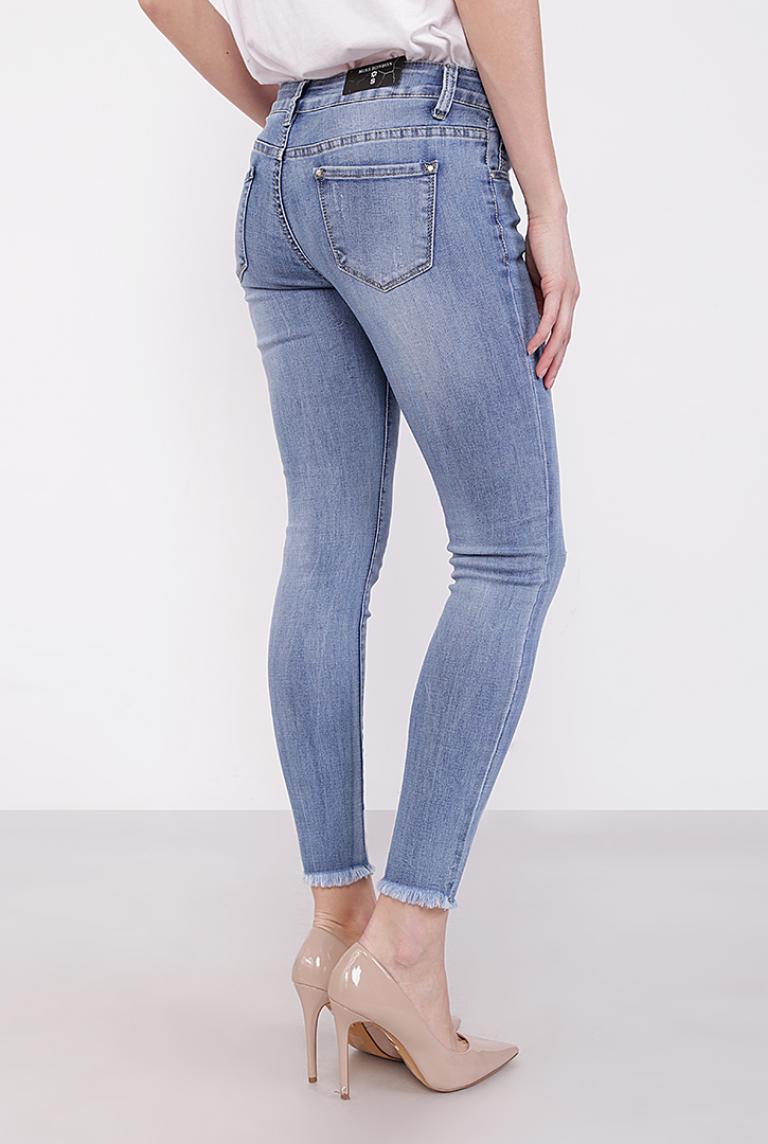 Светлые джинсы с необработанным краем от Miss Bon Bon 
