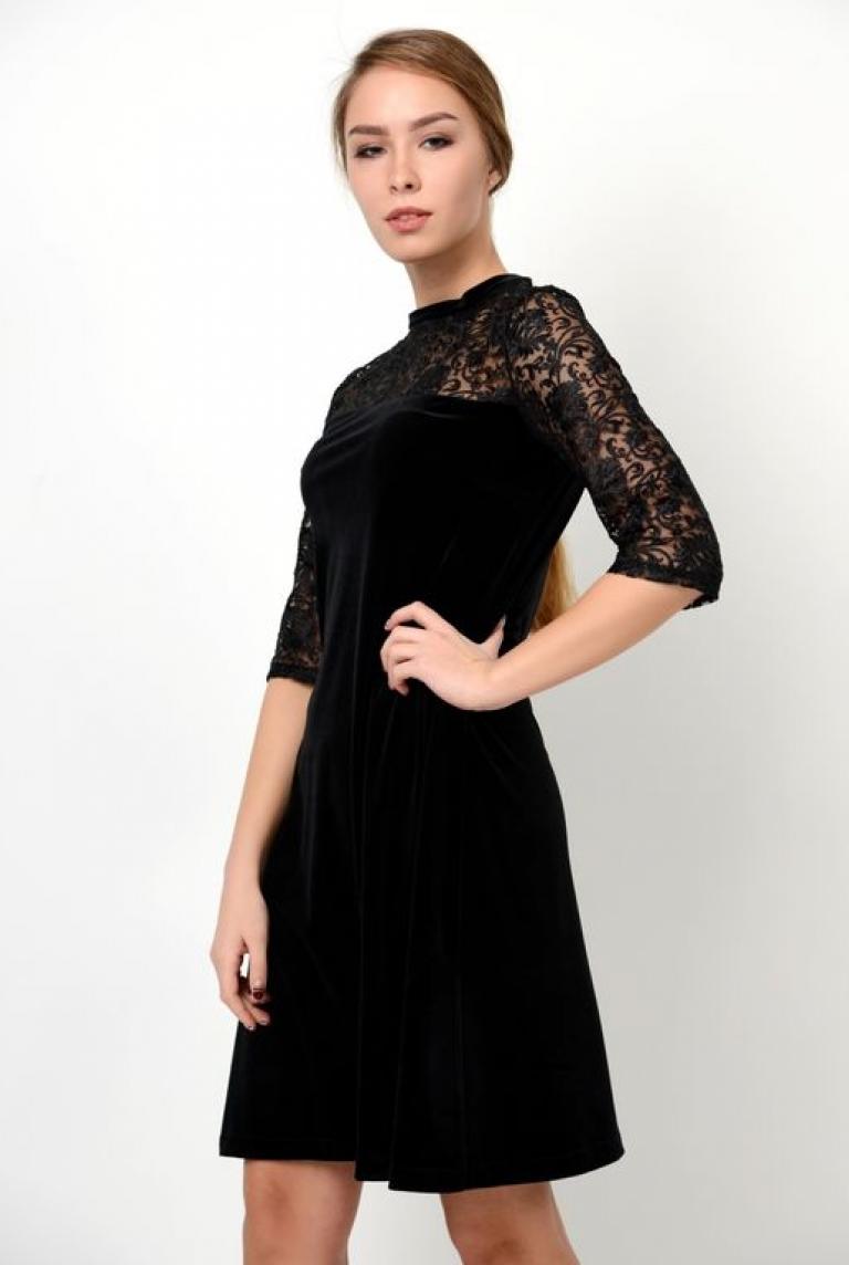 Платье из велюра черного цвета