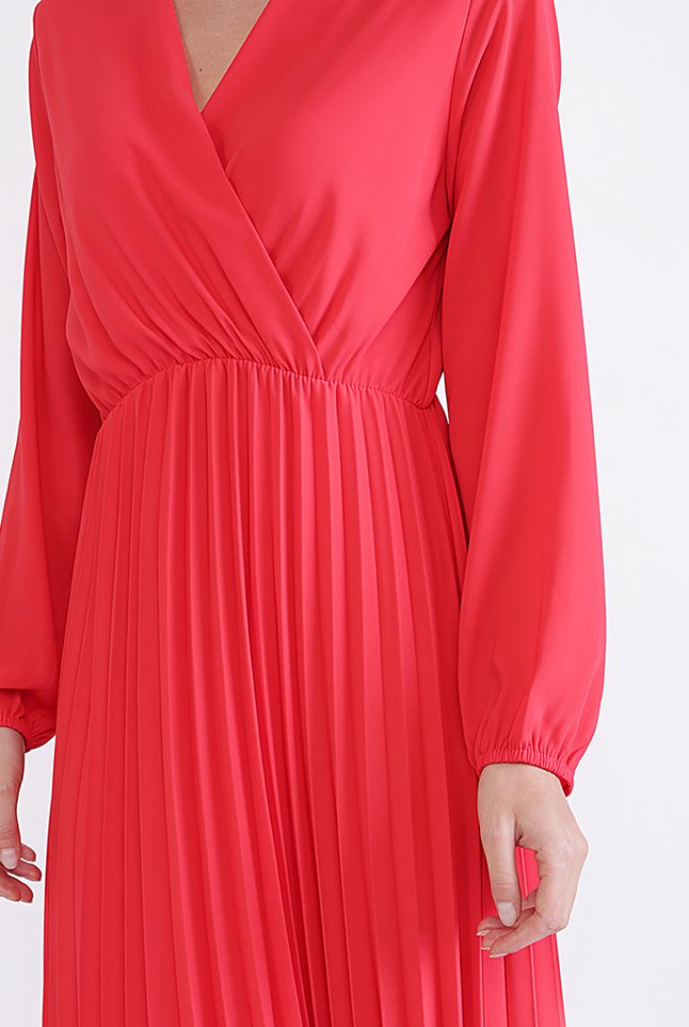 Плиссированное платье с V-образным вырезом Coolples Moda красное