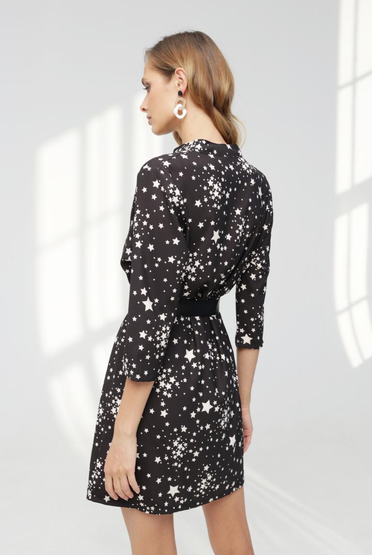 Легкое платье черного цвета со звездами от Z ONE