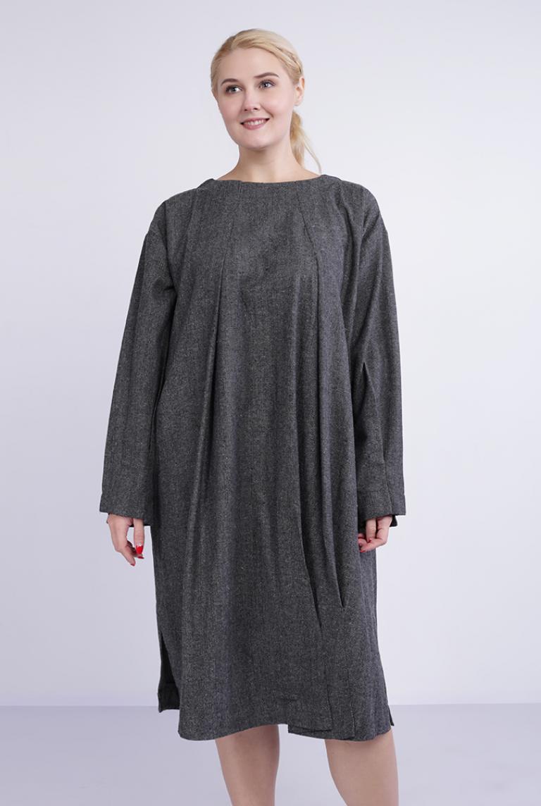 Широкое темно-серое платье от Stella Milani с драпировкой